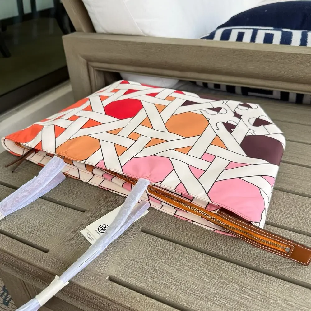 Bundle‼️Tory Burch Nylon Large Tote 176043 & Cosmetic Case 175895
